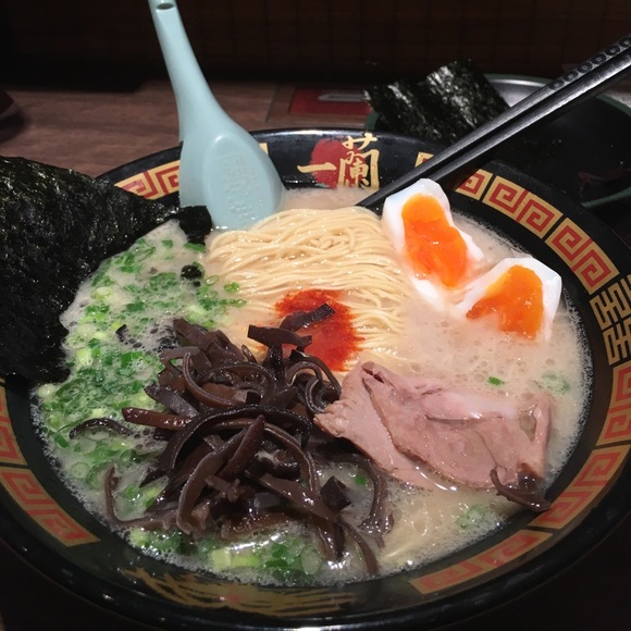 Meet your Posher, Gee - Picture 1 of 1